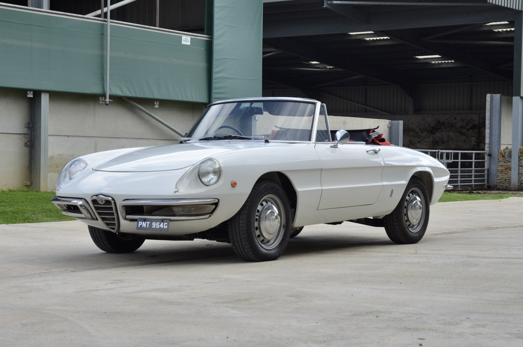 Alfa Romer 1300 Junior Spider Pininfarina. gallery image 6