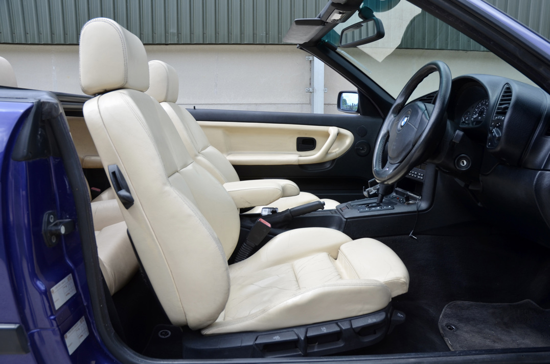 BMW 328I SE Auto Convertible gallery image 37