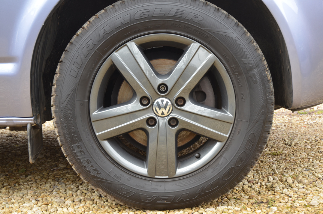 Volkswagen T30 180 4 Motion Danbury Camper. gallery image 21