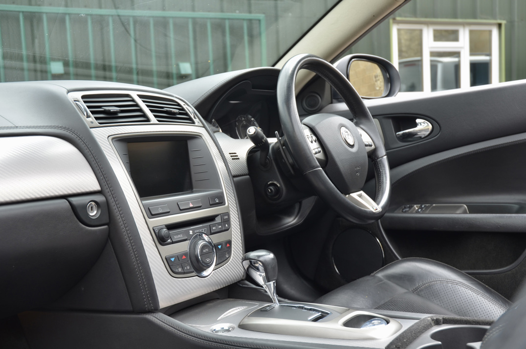 Jaguar XKR 4.2 Auto Convertible gallery image 37