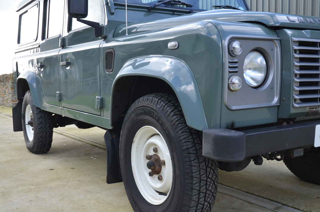 Land Rover Defender 110 County TD 7 Seater Estate gallery image 14