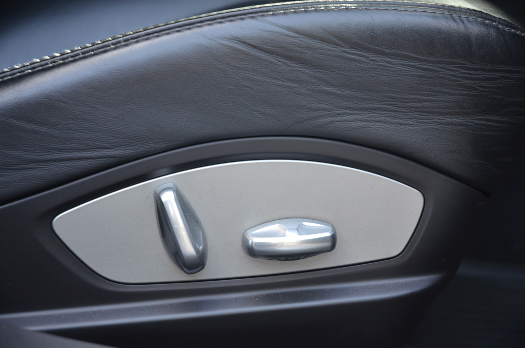 Porsche Panamera 4S - 3.0 V6 4S Hatchback 5dr Petrol PDK 4WD Euro 5 (420 ps) gallery image 54