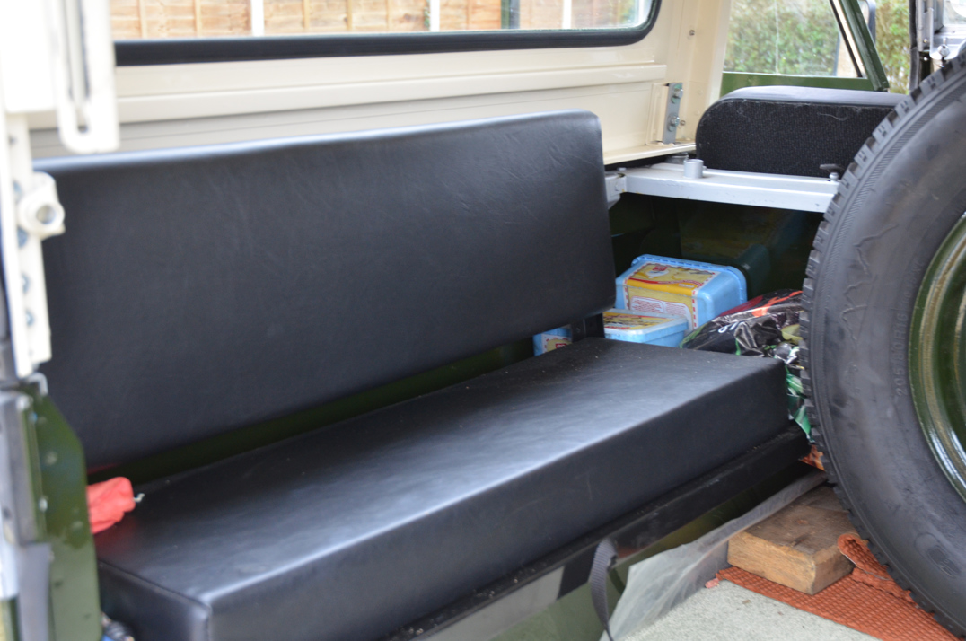 Land Rover Series II gallery image 41