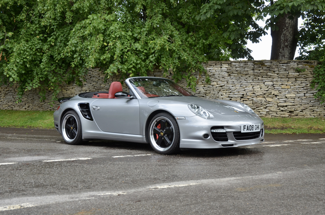Porsche 911 Turbo Cabriolet Tip-Tronic gallery image 1