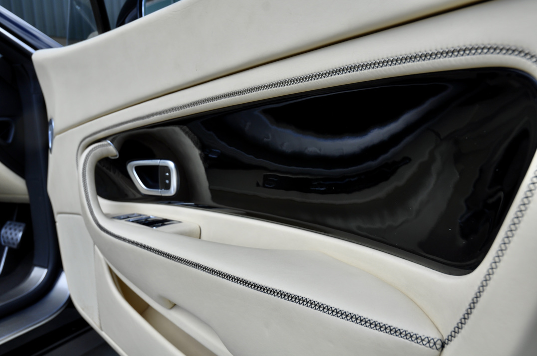 Bentley Continental GTC Mulliner gallery image 29