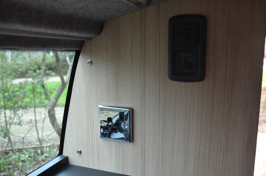 Volkswagen T30 180 4 Motion Danbury Camper. gallery image 43