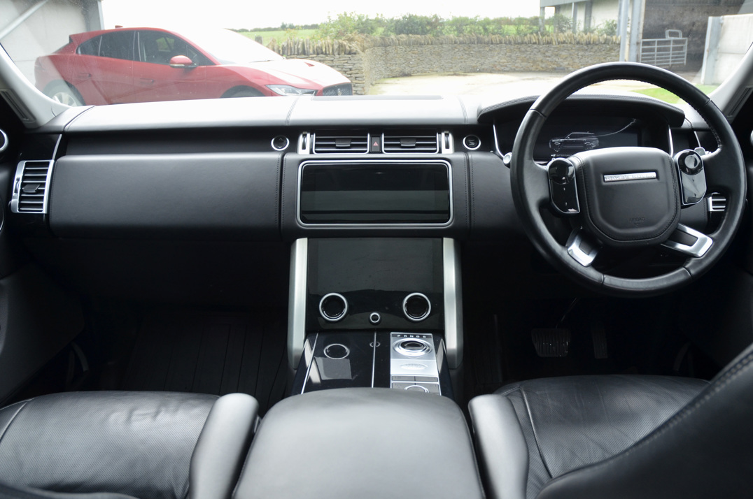 Land Rover Range Rover Autobiography   2.0 P400e gallery image 27