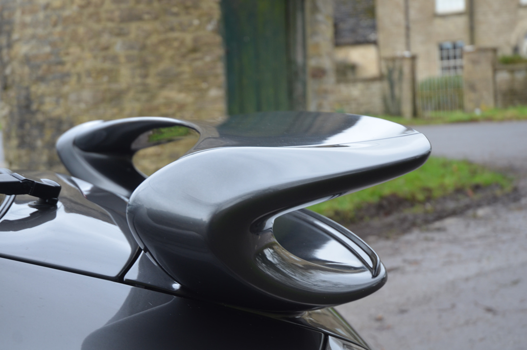 Porsche 911 Carrera with factory Aero kit. gallery image 25