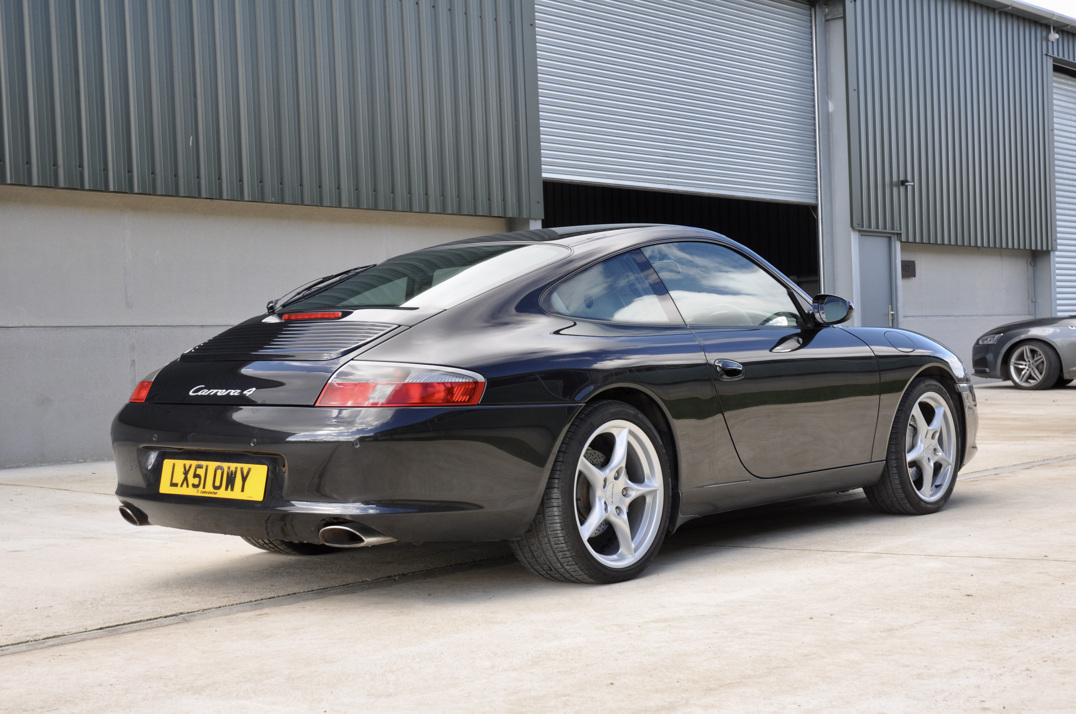 Porsche 911 996 Carrera 4 gallery image 8