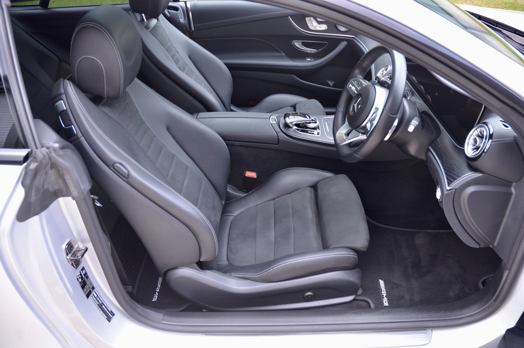 Mercedes Benz E400D AMG Line Premium plus D-4M Coupe. Px Welcome gallery image 27