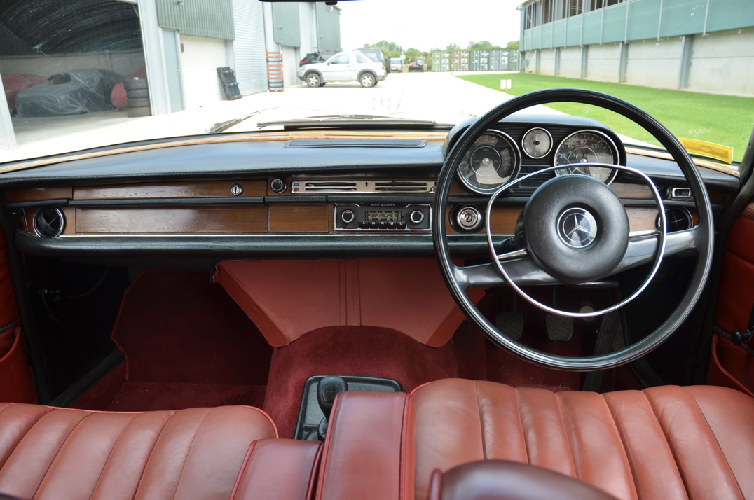 Mercedes W108 280 SE. gallery image 20