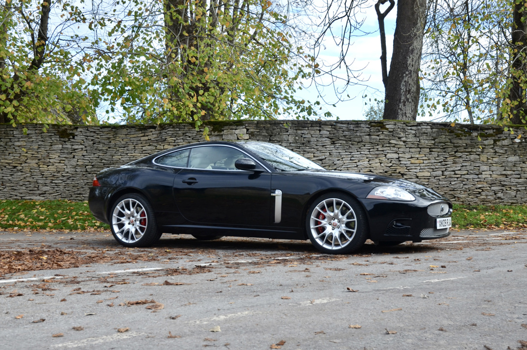 Jaguar XKR 4.2 Sports Coupe gallery image 8