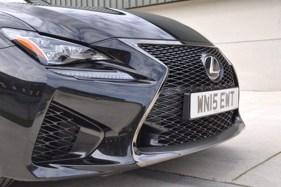 Lexus RCF V8 Coupe gallery image 15