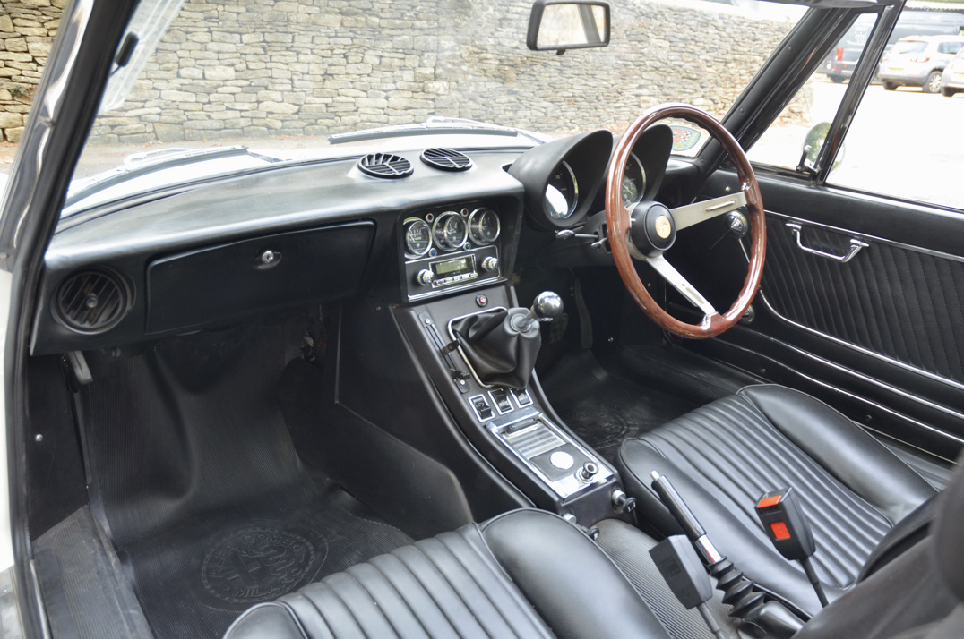Alfa Romeo 2000 Veloce Spider 1972 gallery image 38