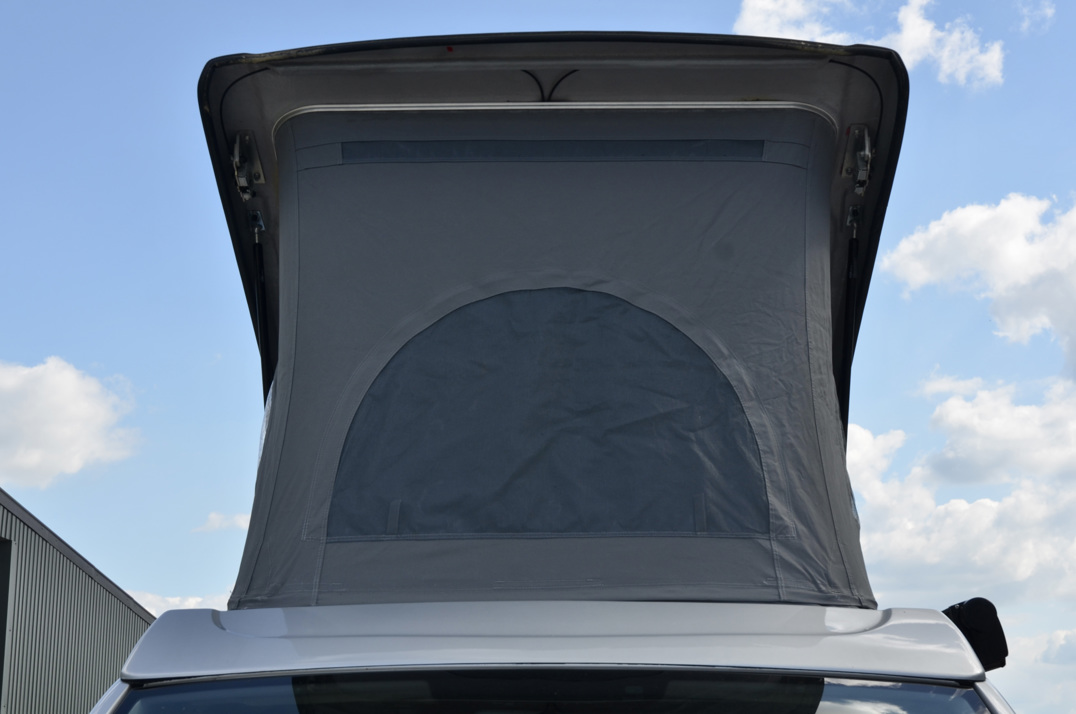 Volkswagen T30 LWB Camper 2016 gallery image 9