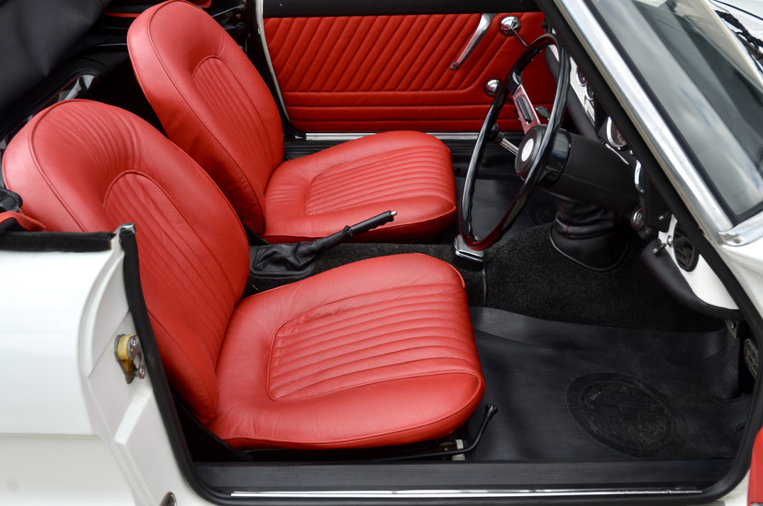 Alfa Romer 1300 Junior Spider Pininfarina. gallery image 35