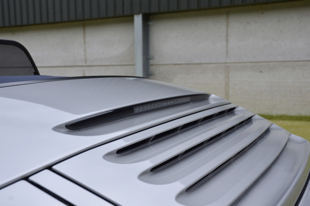 Porsche Carrera 911 C4S Cabriolet Manual. gallery image 21