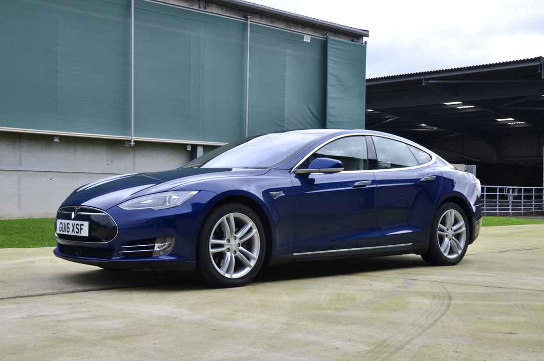 Tesla S 70. gallery image 1