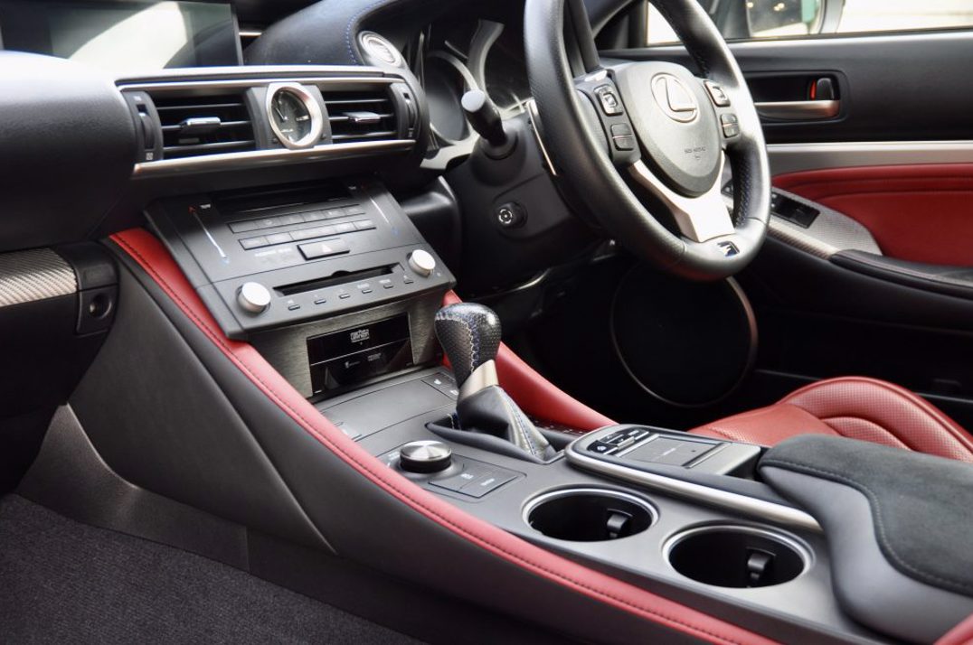 Lexus RCF V8 Coupe gallery image 32