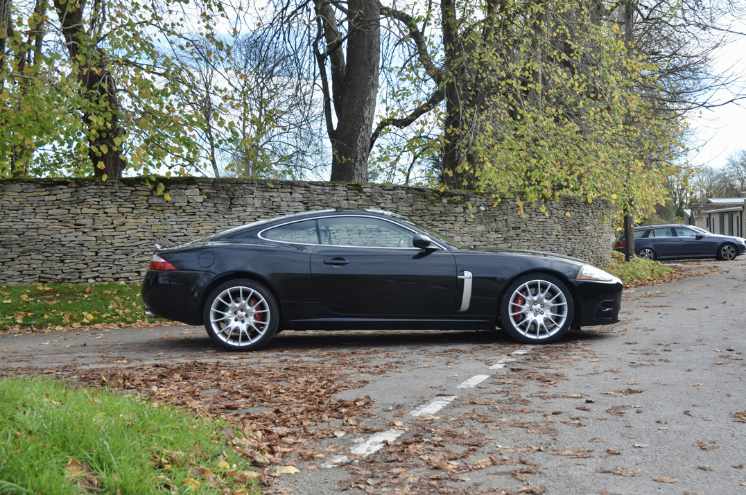 Jaguar XKR 4.2 Sports Coupe gallery image 7