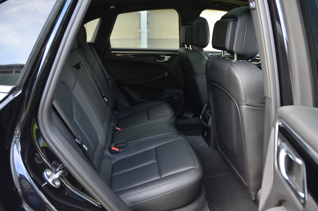 Porsche Macan S 2.9 V6 Turbo gallery image 27