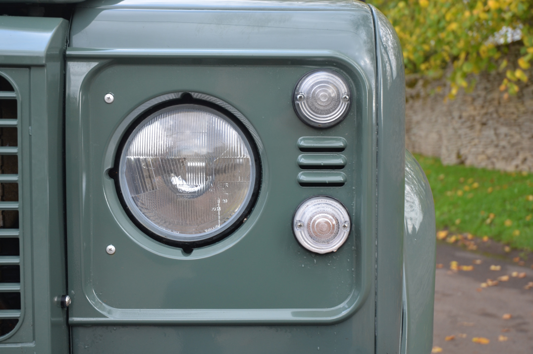 Land Rover Defender 90 - TD 5 gallery image 21