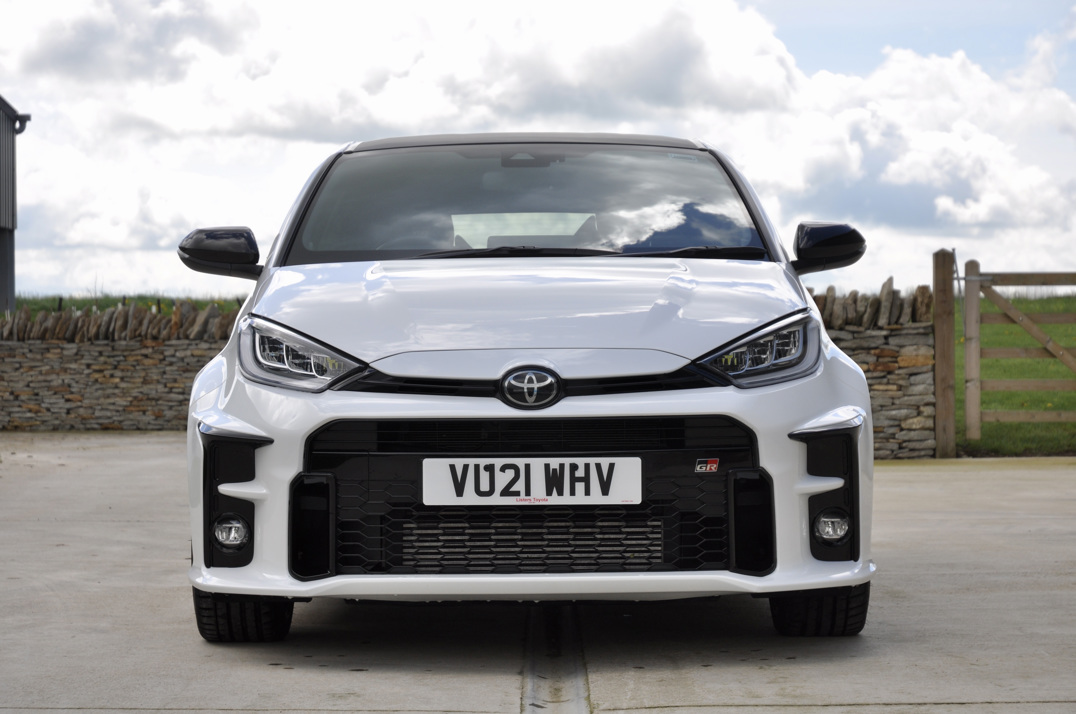 Toyota Yaris GR Circuit 4WD Manual. gallery image 3