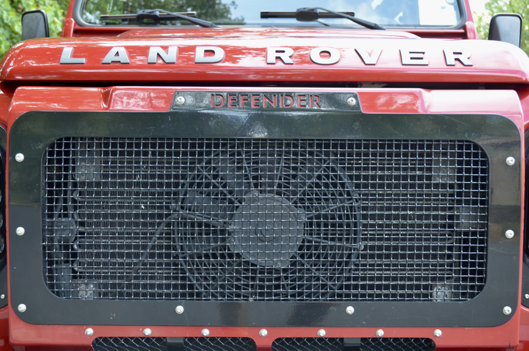 Land Rover Defender 110 2.2 TDCI Automatic 9 - Seater gallery image 20