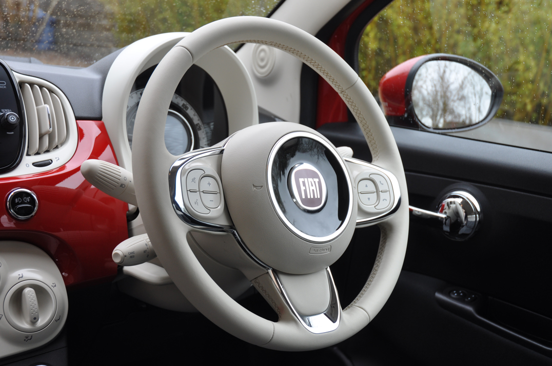 Fiat 500 Lounge gallery image 21