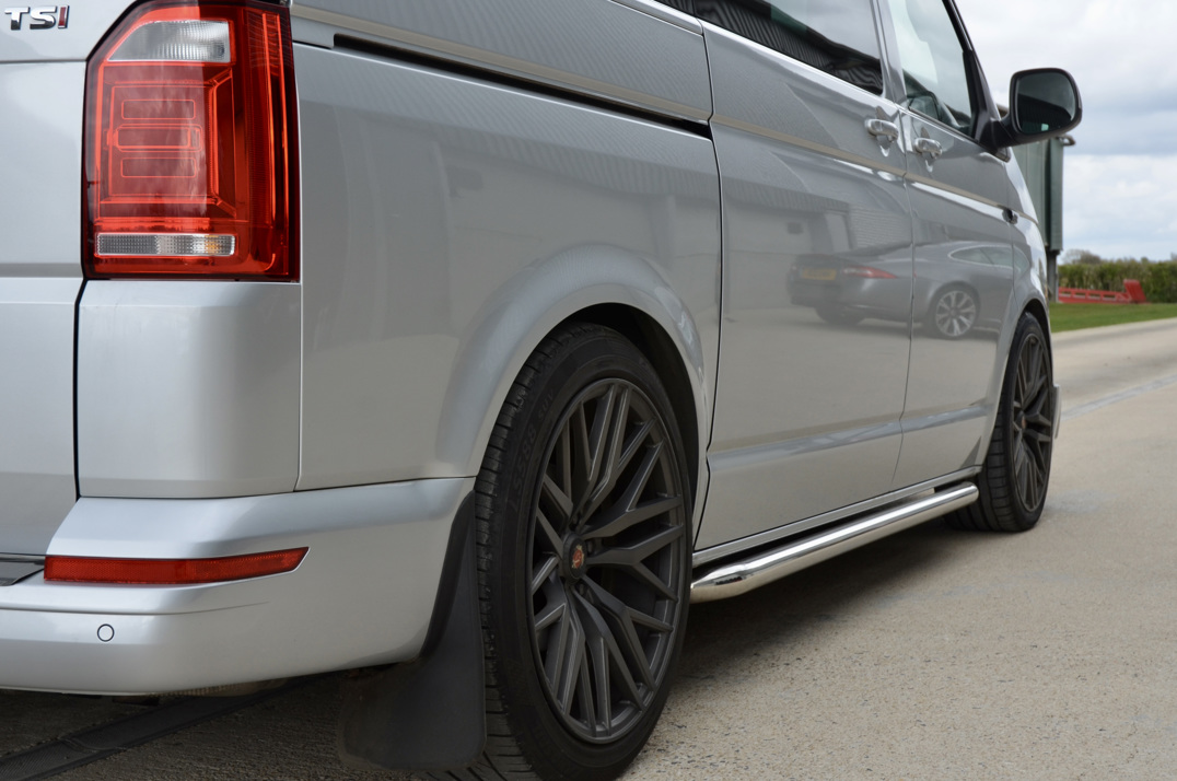Volkswagen T-6 Transporter 2.0Ltr Caravelle SE TSI BMT Sport Line. gallery image 14