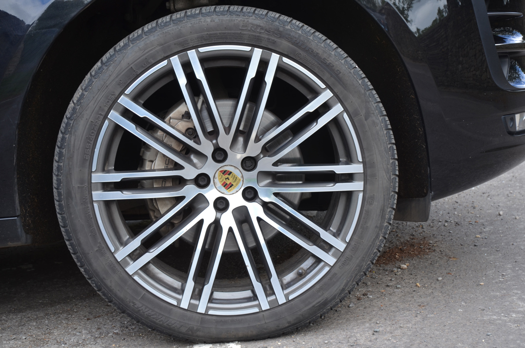 Porsche Macan 3.0 S PDK. 17K In optional extras FP+PSSH gallery image 19