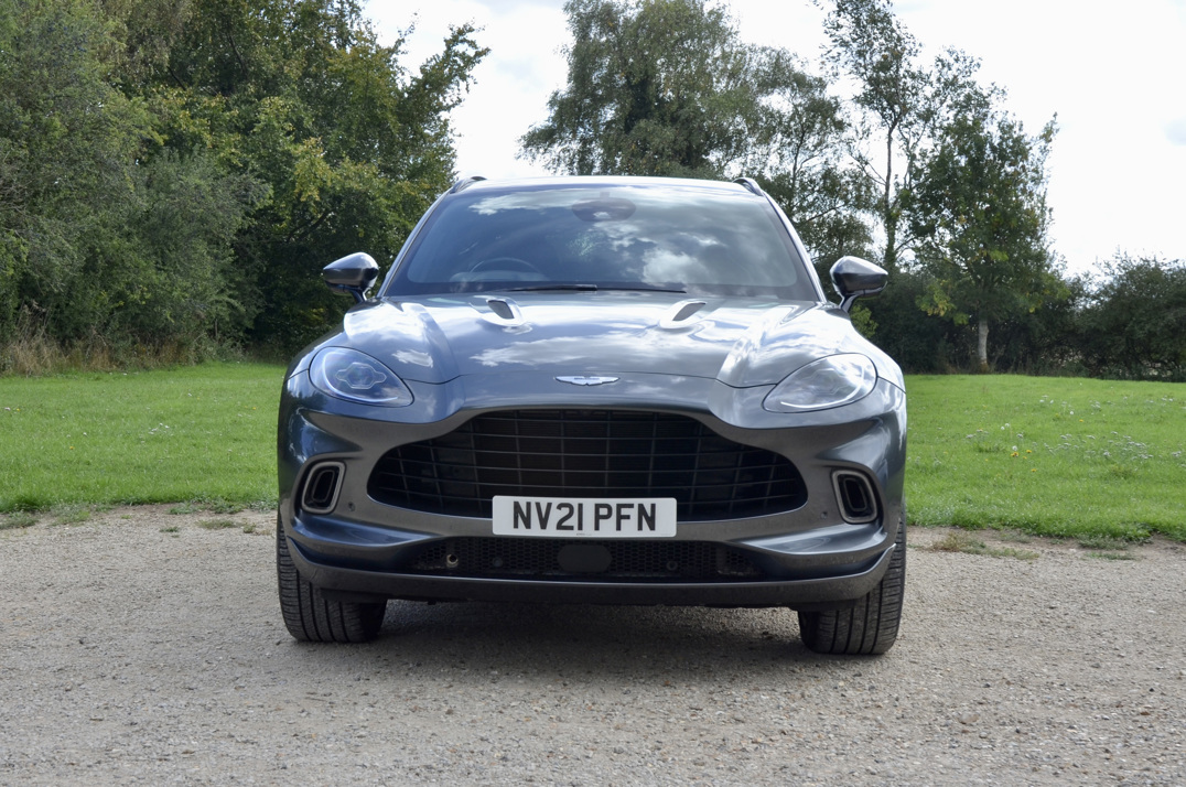 Aston Martin DBX 4.0 V8. gallery image 10