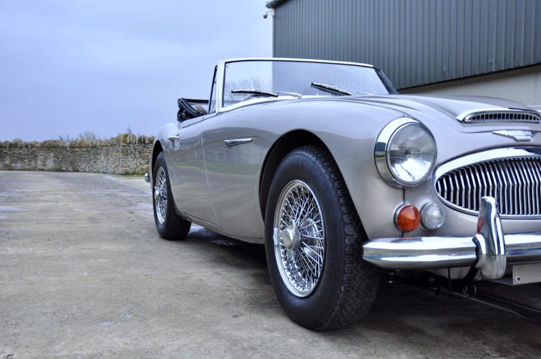 Austin Healey 3000 MIII BJ8 Convertible gallery image 18