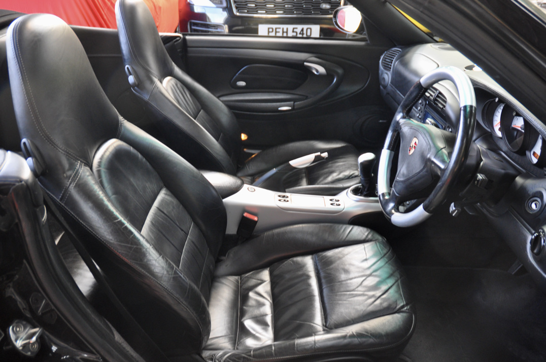 Porsche 911 996 Carrera 4s Convertible gallery image 21