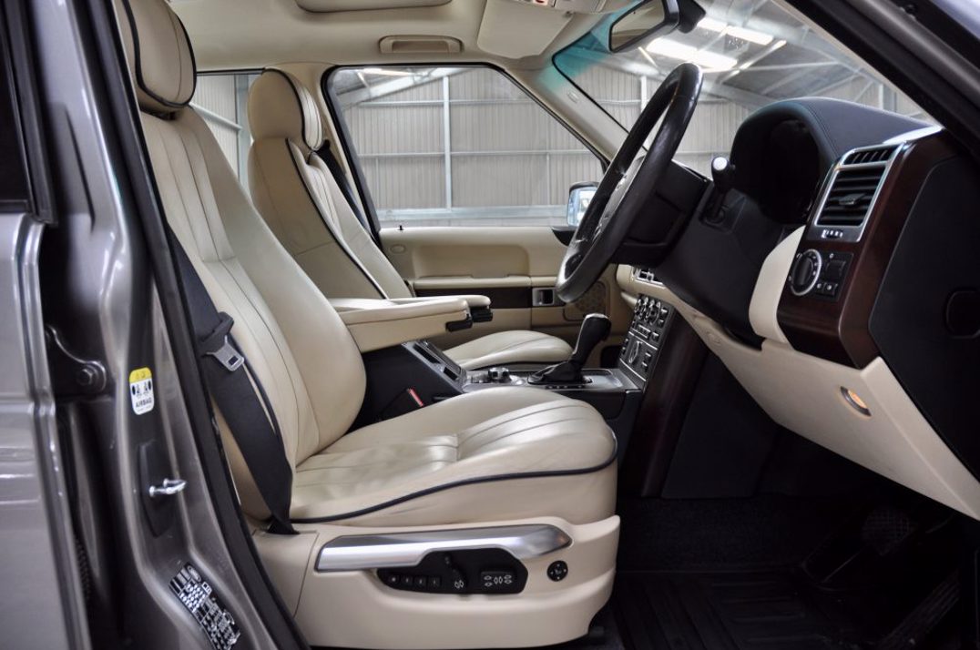 Range Rover Vogue TDV8 gallery image 17