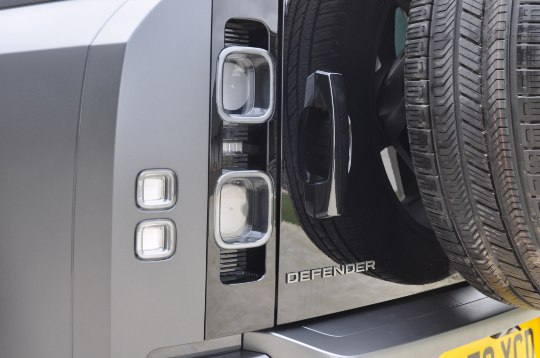 Land Rover Defender 110 Carpathian Edition 5,0 Ltr V8 Supercharged. gallery image 19