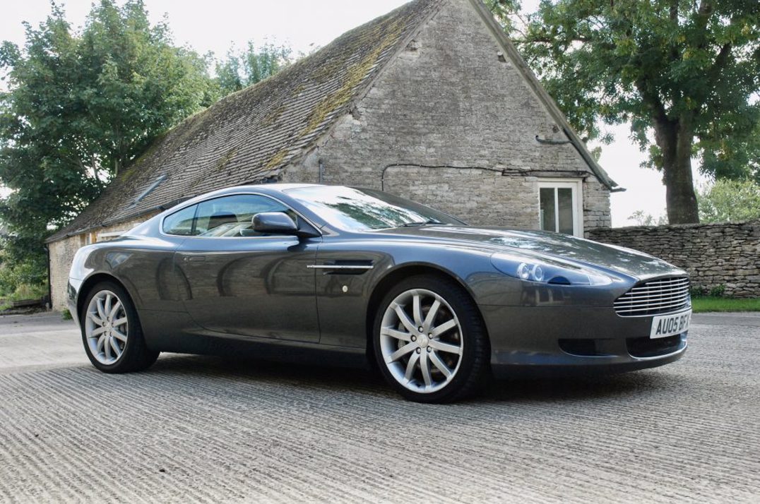 Aston Martin V12 Coupe gallery image 1