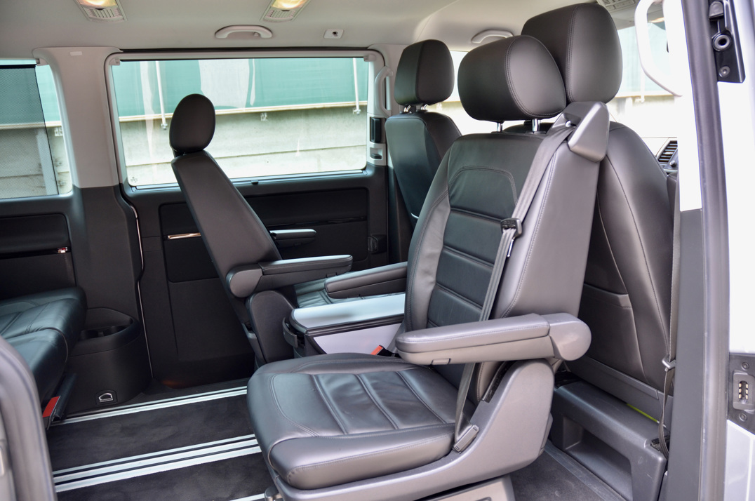 Volkswagen T-6 Transporter 2.0Ltr Caravelle SE TSI BMT Sport Line. gallery image 44