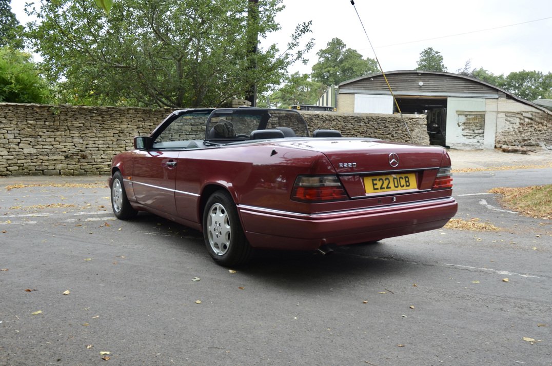 Mercedes E220 Cabriolet Sport Line gallery image 11