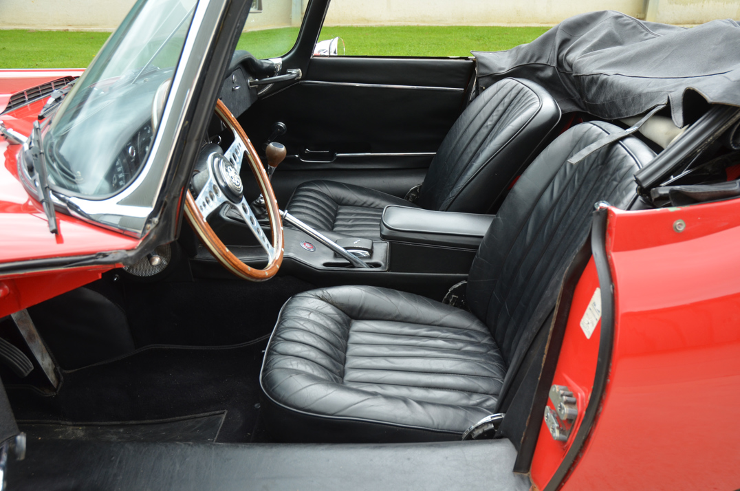 Jaguar E Type 4.2 Roadster Series 1.5 gallery image 35