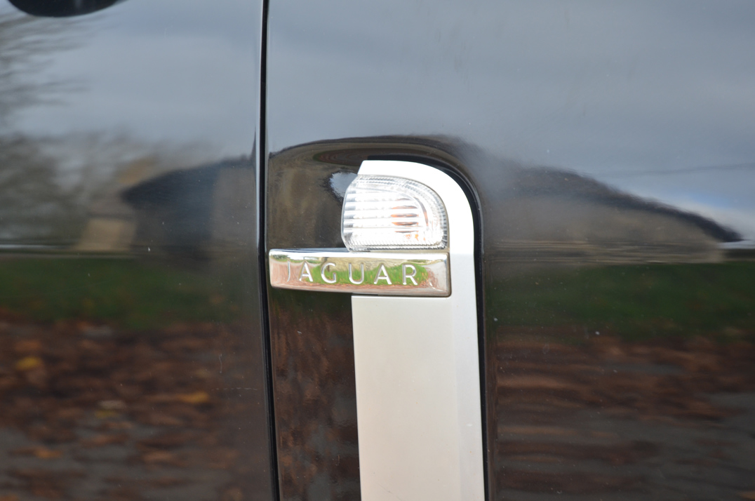 Jaguar XKR 4.2 Sports Coupe gallery image 26