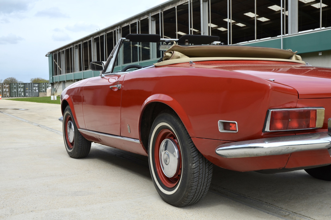 Fiat 124 Spider 1.6 gallery image 14