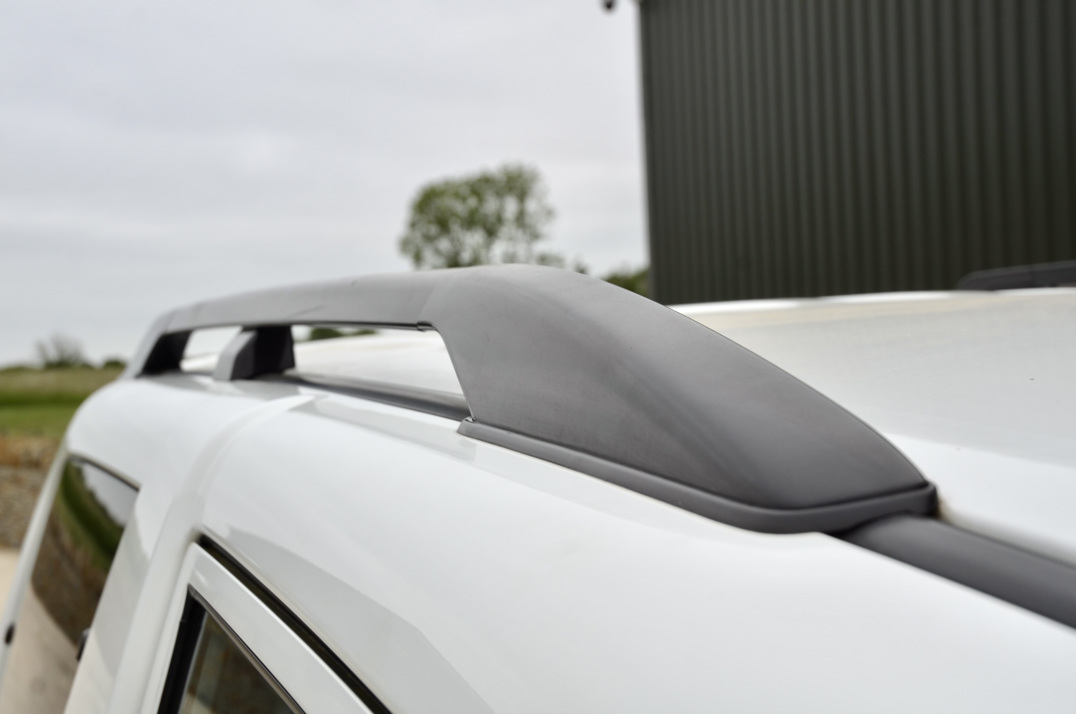 Mitsubishi Shogun 3.2 DI-D Barbarian Auto SWB gallery image 20