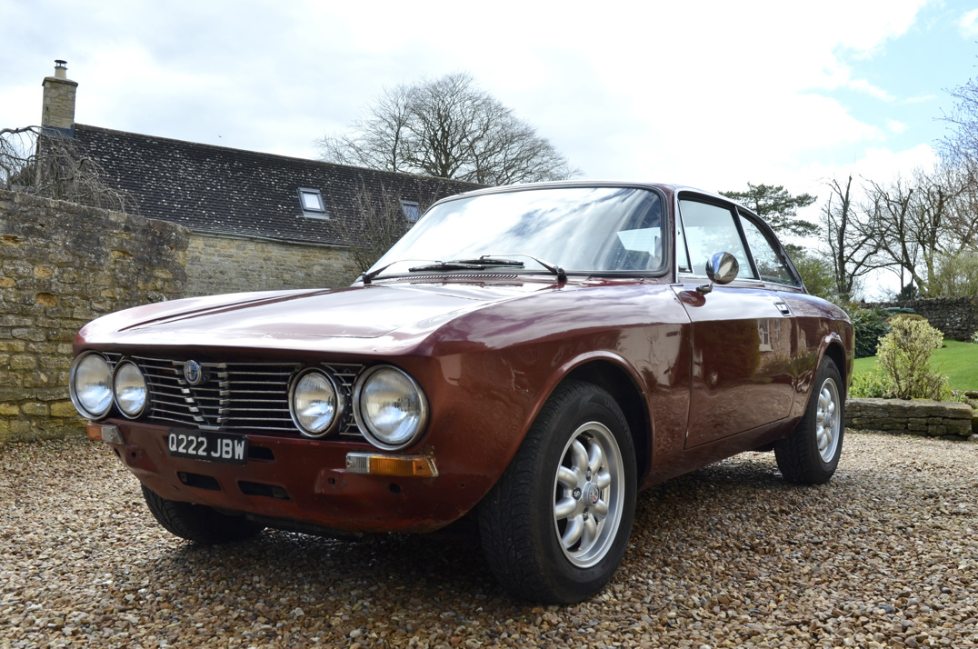 Alfa Romeo 2000 GTV Coupe (1) gallery image 5