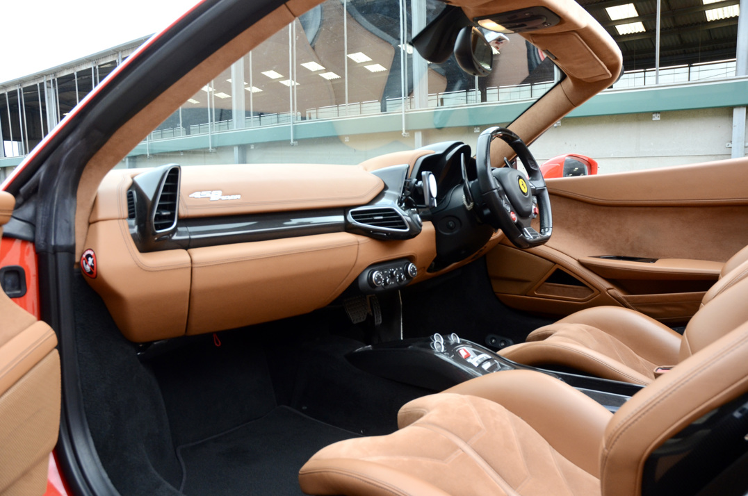 Ferrari 458 F-1 Spider DCT .. Ferrari power warranty until April 2025 gallery image 40