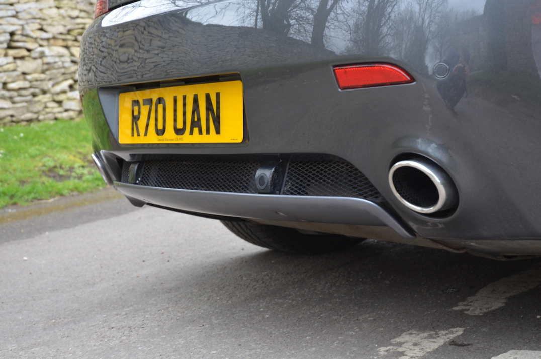 Aston Martin Vantage 4.7 Manual Coupe. gallery image 28