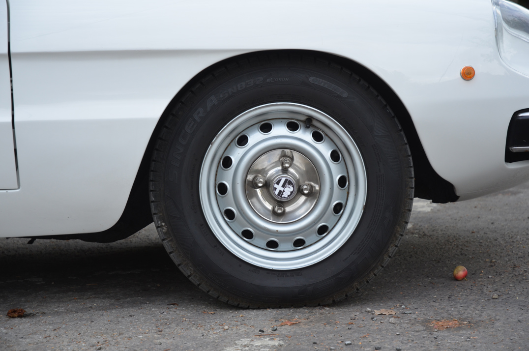 Alfa Romeo 2000 Veloce Spider 1972 gallery image 23