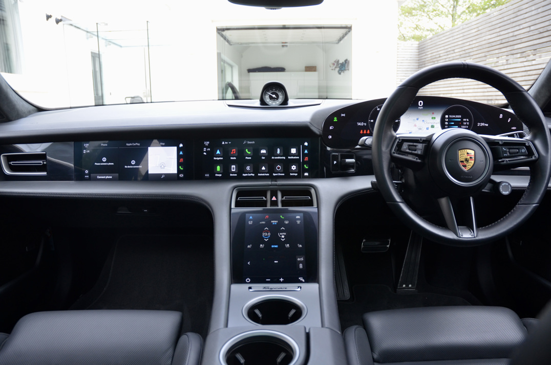 Porsche Taycan Turbo S gallery image 49