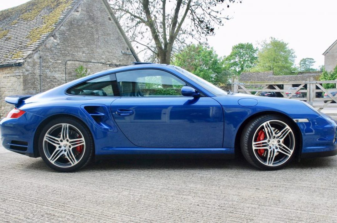 Porsche 911 997 Turbo Tiptronic S gallery image 1