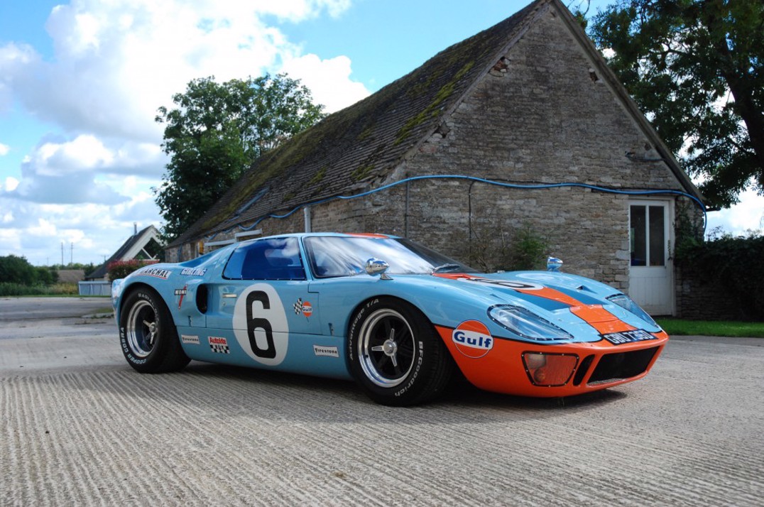 Ford GT-40 gallery image 1